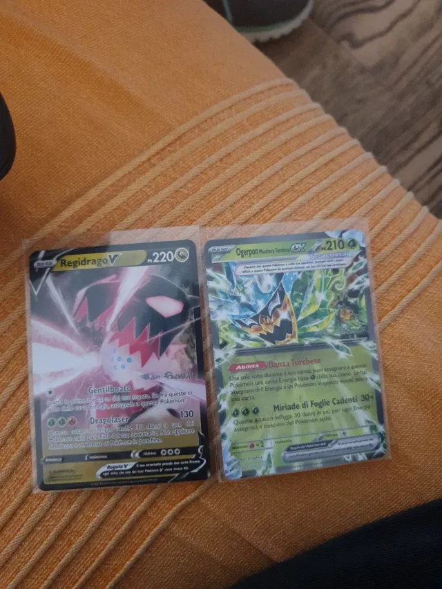 Regidrago V e Ogerpon Maschera Turchese Ex