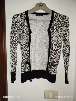 Cardigan leopardato beige e nero