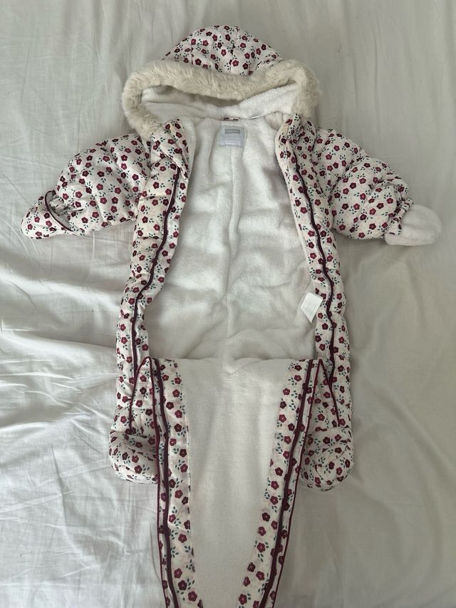 Mono de nieve floral para bebé 68-74sm