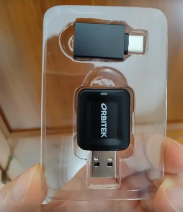 Adattatore Wireless CarPlay ORBITEK