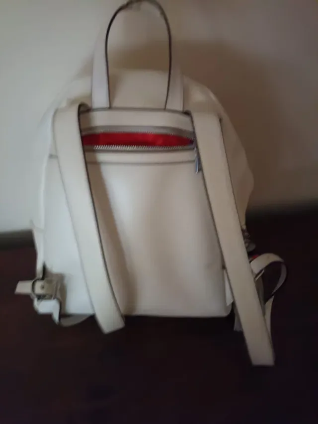 Zaino Love Moschino capiente