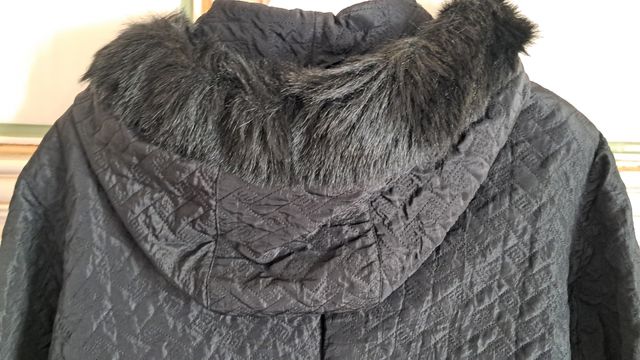 Giacca trapuntata con pelliccia