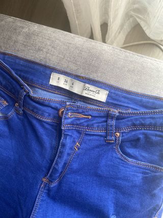 Pantalones vaqueros mujer rotos azules