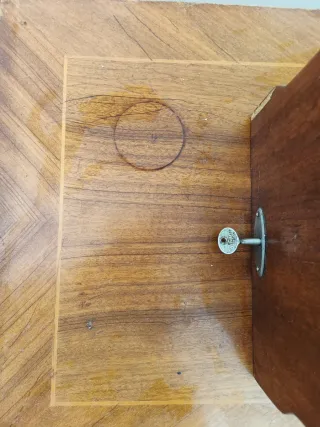 Máquina de coser Alfa antigua.