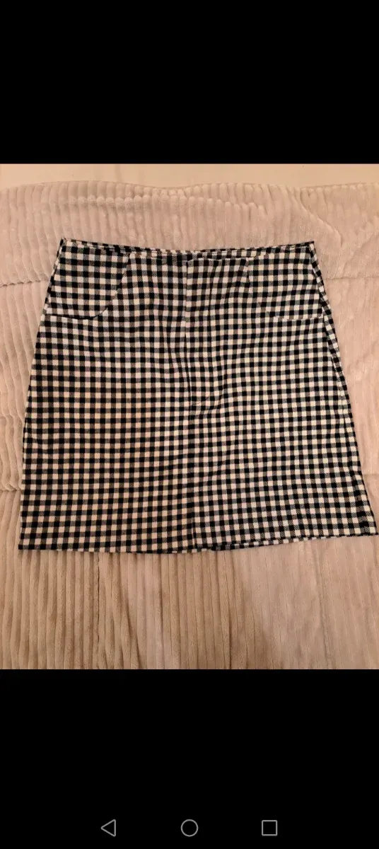 Falda mini Pull&Bear cuadros blanco y negro