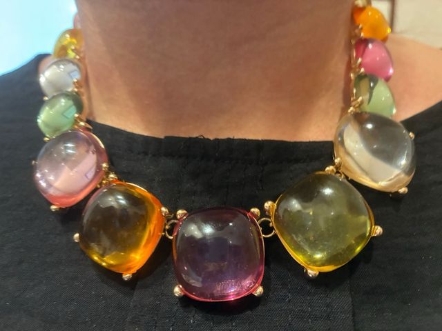 Collar estilo original piedras resina multicolor