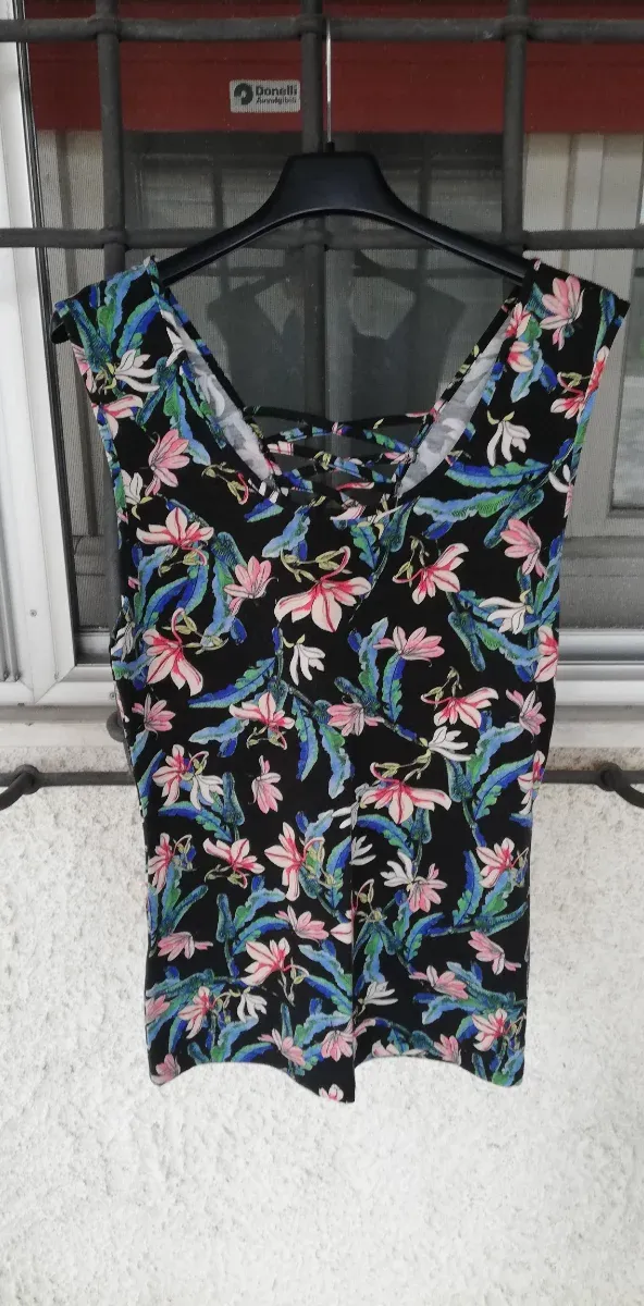 Canotta donna fantasia floreale