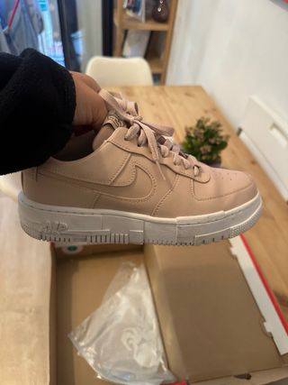 Nike Air Force 1 Pixel Beige