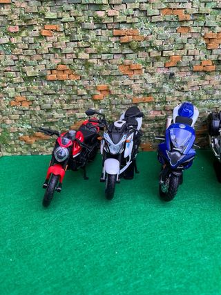 Lote 6 motos escala 1:18 - Maisto/NewRay