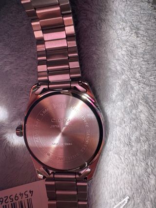 Reloj Casio Esfera Verde y Correa Plateada