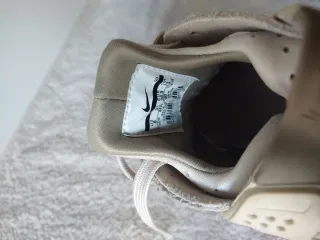 Zapatillas Nike Air Huarache Beige