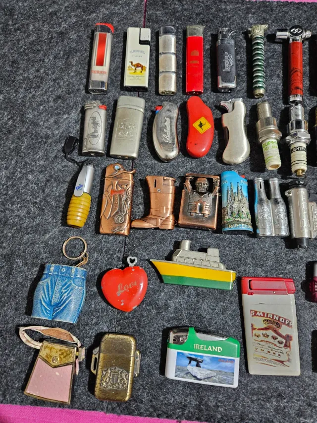 Set di accendini vintage