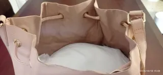 Bolso rosa tipo saco