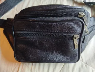 Marsupio simil pelle nera multiscomparti