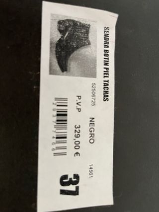 Botas Sendra tachuelas negras y plateadas