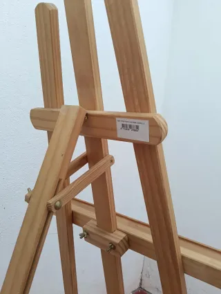 Caballete de madera para pintar