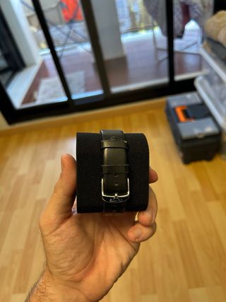 Reloj Lotus Negro y Plateado