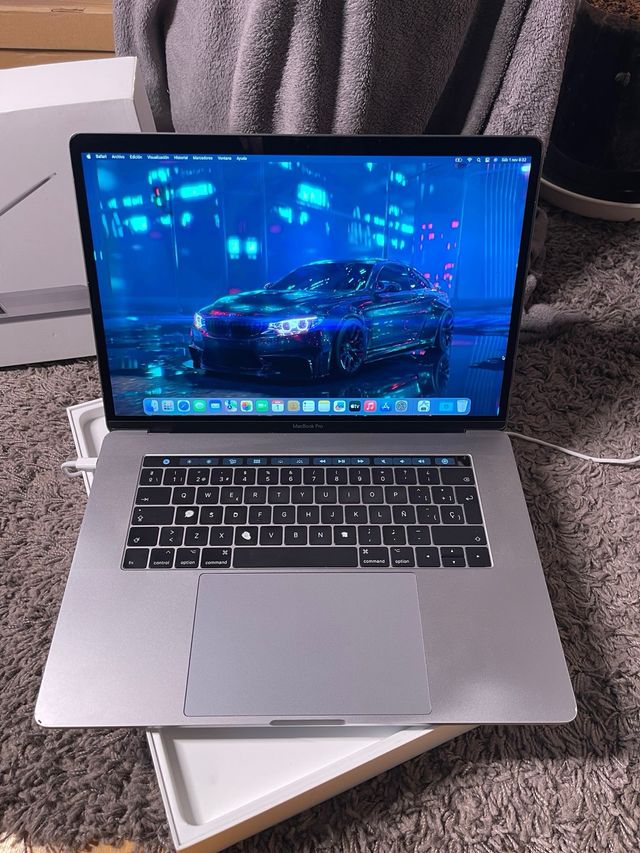 MacBook Pro 15” Plata/Gris Espacial