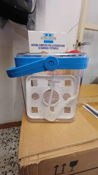 Sterilizzatore a freddo per biberon