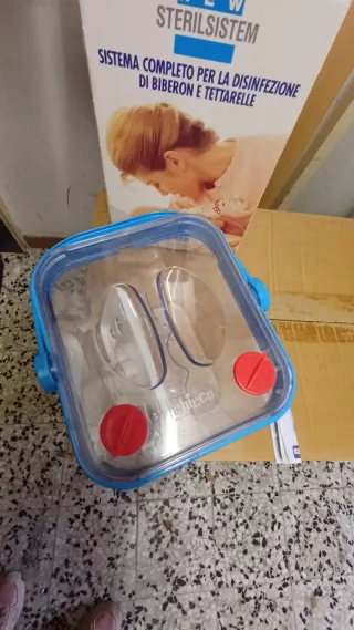 Sterilizzatore a freddo per biberon