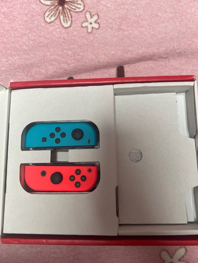 Nintendo Switch Azul y Rojo