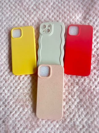 Custodie per telefono cellulare (vari colori e modelli)