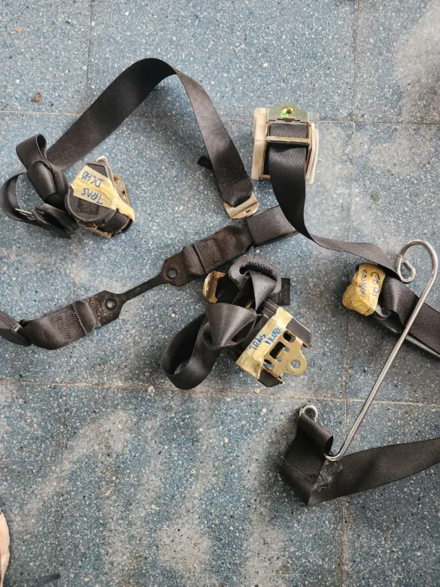 Cinturones Opel Calibra (delanteros y traseros)