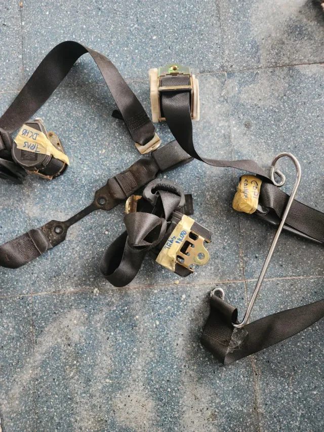 Cinturones Opel Calibra (delanteros y traseros)