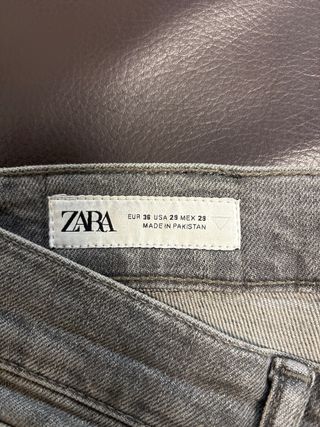 Pantalón vaquero gris hombre Zara