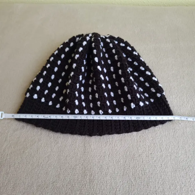 Cappello e sciarpa in lana fatti a mano 