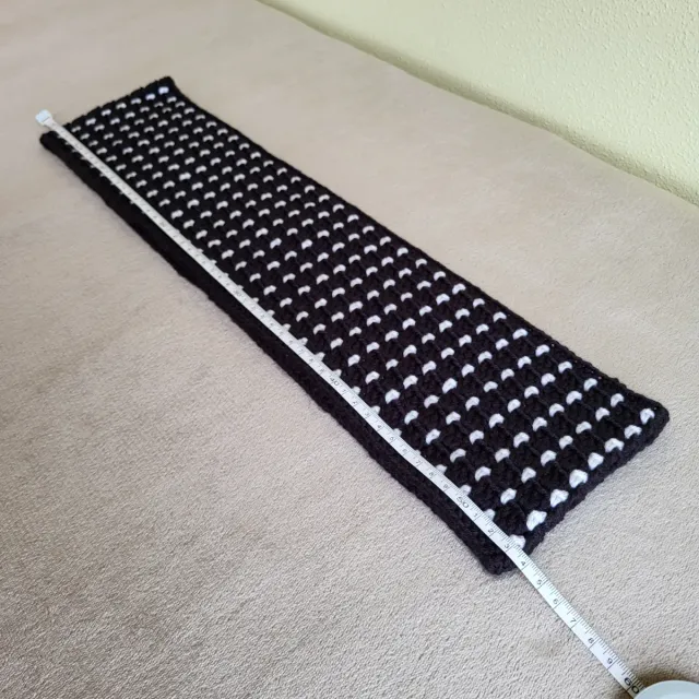 Cappello e sciarpa in lana fatti a mano 