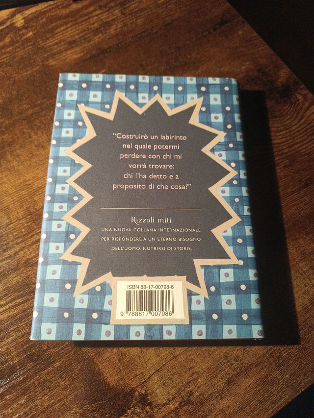 L'elmo del terrore. Il mito del minotauro