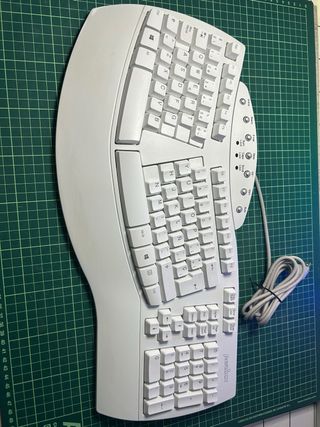 Teclado Ergonómico Español Perixx PERIBOARD-512