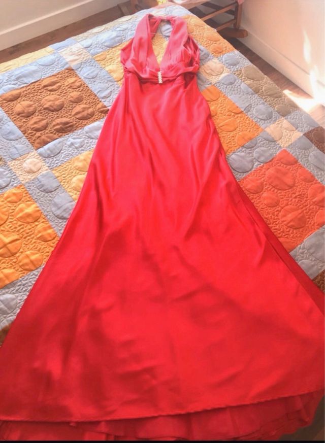 Vestido fiesta largo rojo El Corte Inglés