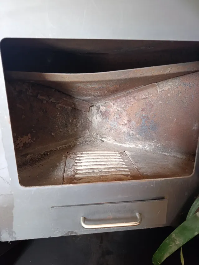 Estufa leña esquinera Panadero Sintra