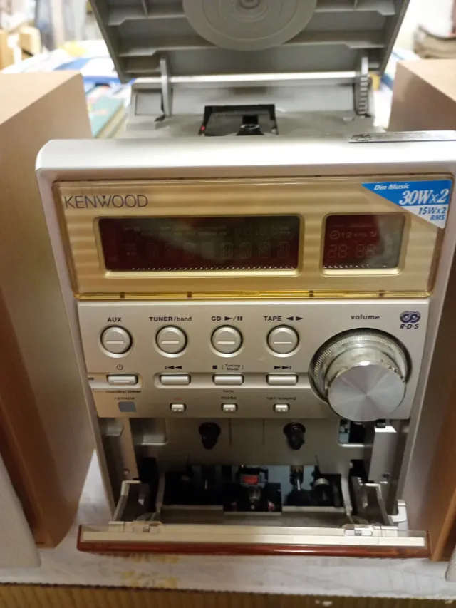 Mini catena Kenwood 2x30W