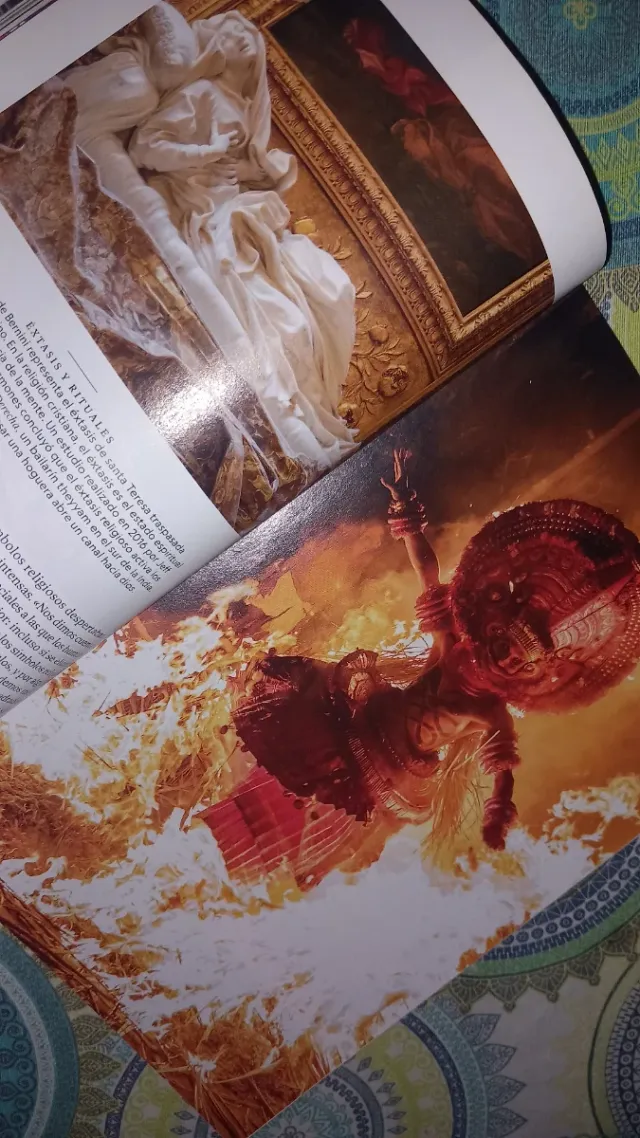 National *El Hombre creó a Dios*