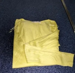 Jersey fino amarillo