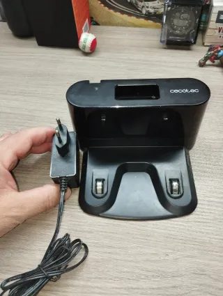 Base de estación y de carga Cecotec Conga