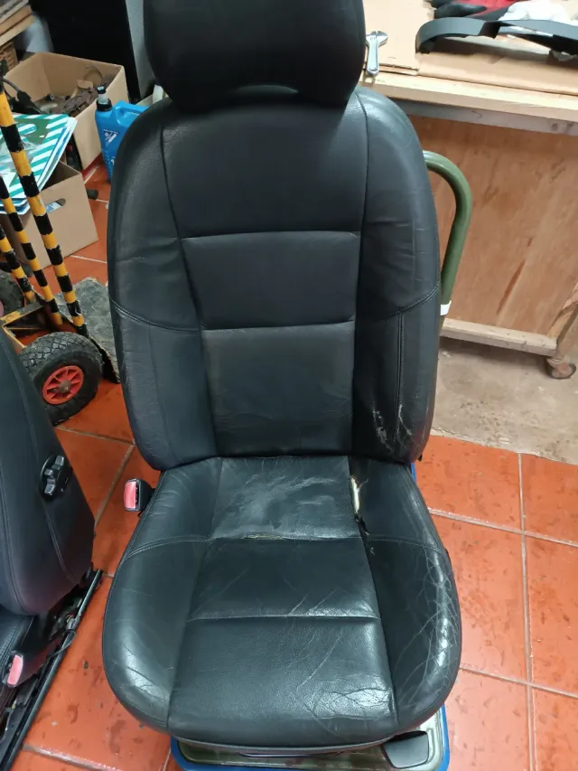 Bancos Pele Volvo V50 S40