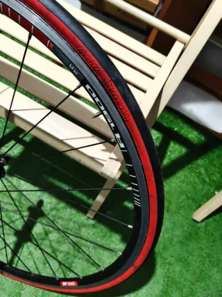 Ruedas Bici Carretera DT Swiss R1900 zapata