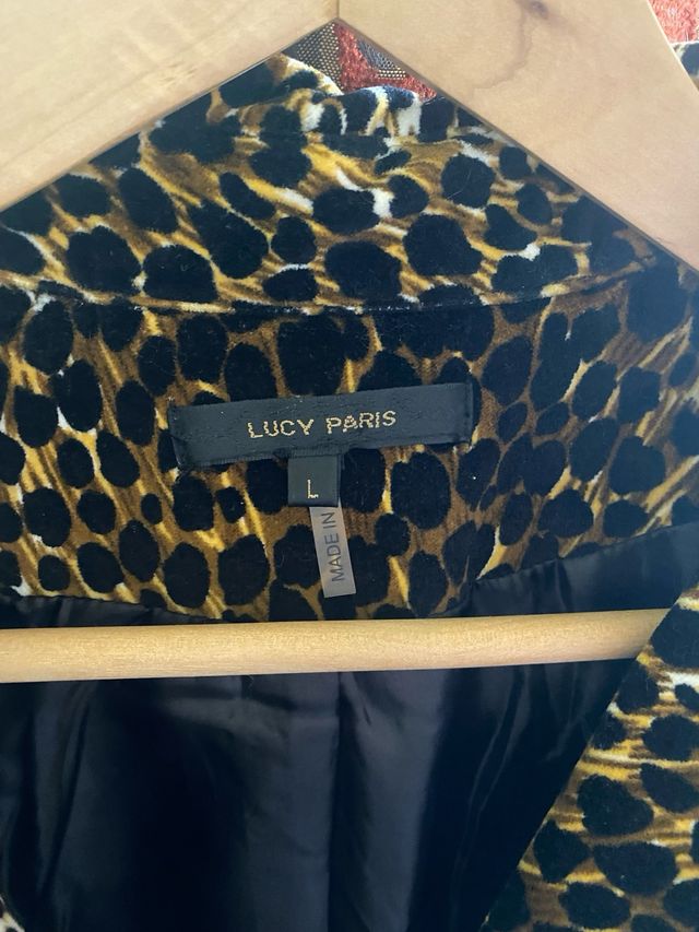Gabardina animal print Lucy Paris Talla L pero M