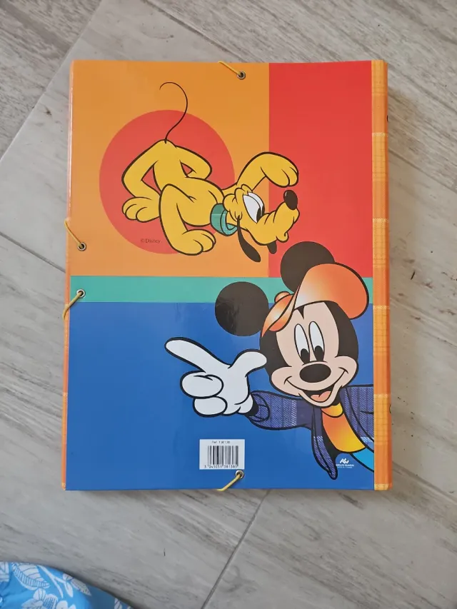 Carpeta Mickey y Pluto
