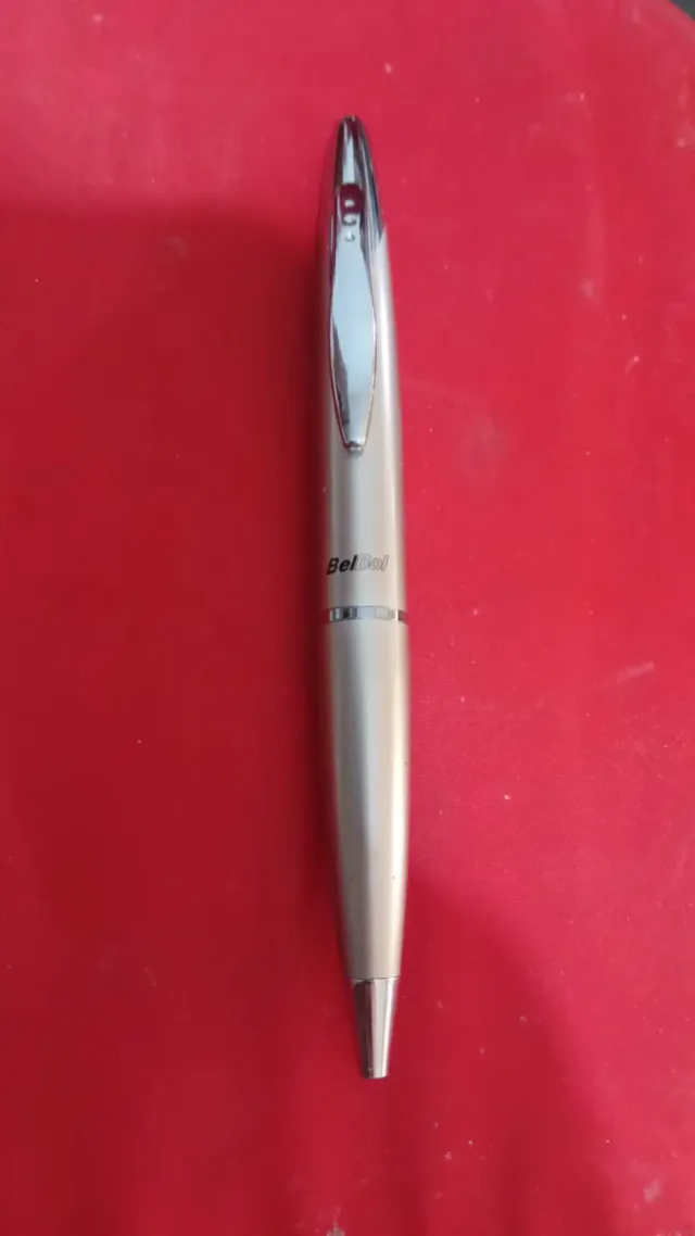 Bolígrafo BelBel plateado