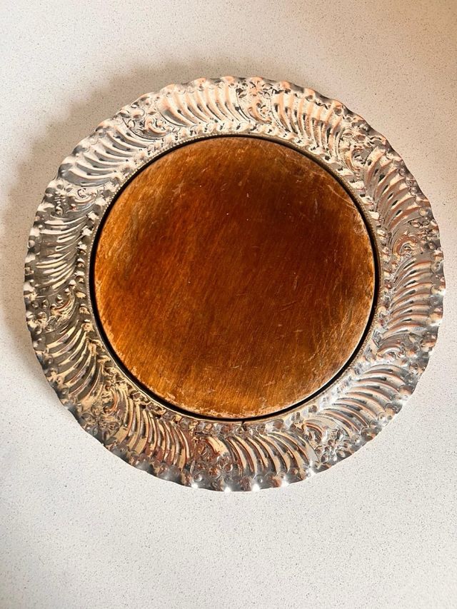 Escultura de Valenti Ciervo y Palmera.