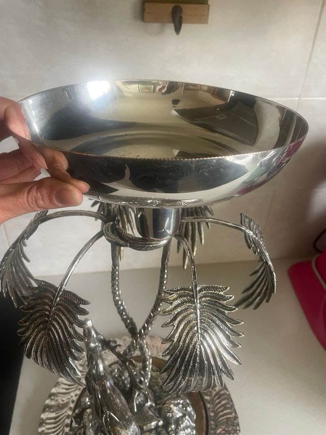 Escultura de Valenti Ciervo y Palmera.