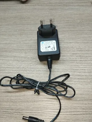 Adaptador DK18190060HV/19V Aspiradora robot Roomba