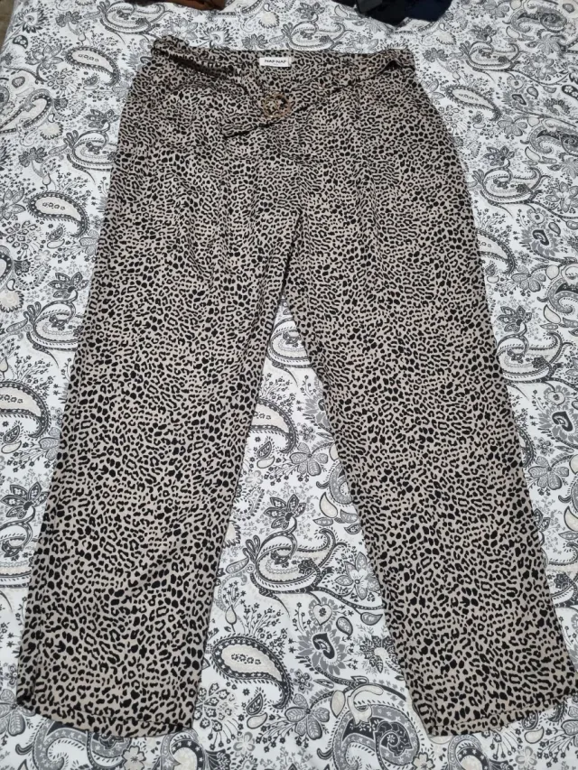 Pantalones naf naf Estampado Animal