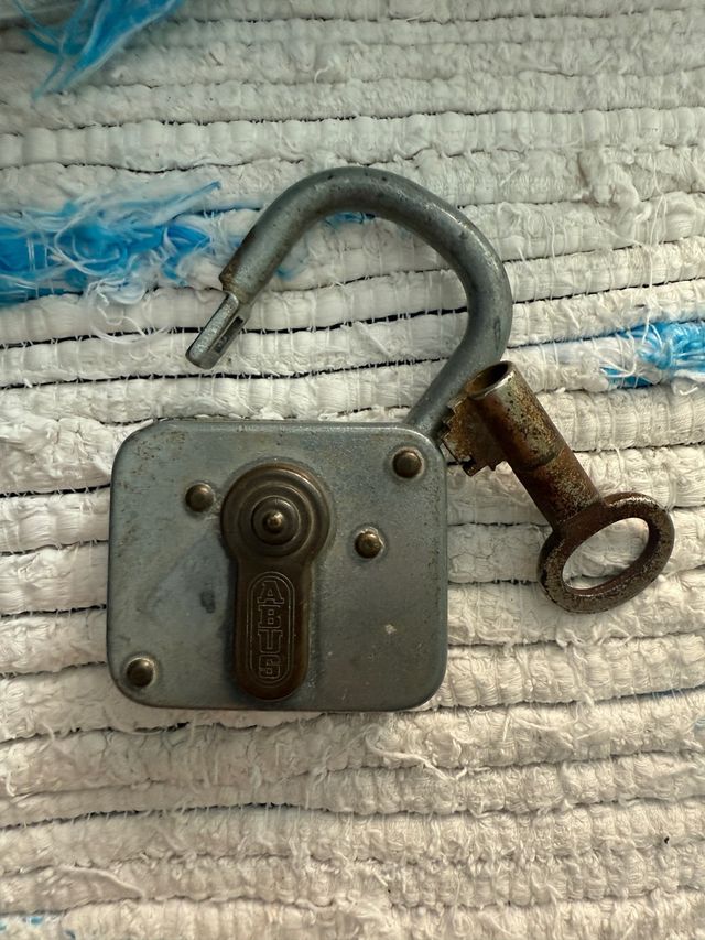 Lucchetto antico ABUS con chiave