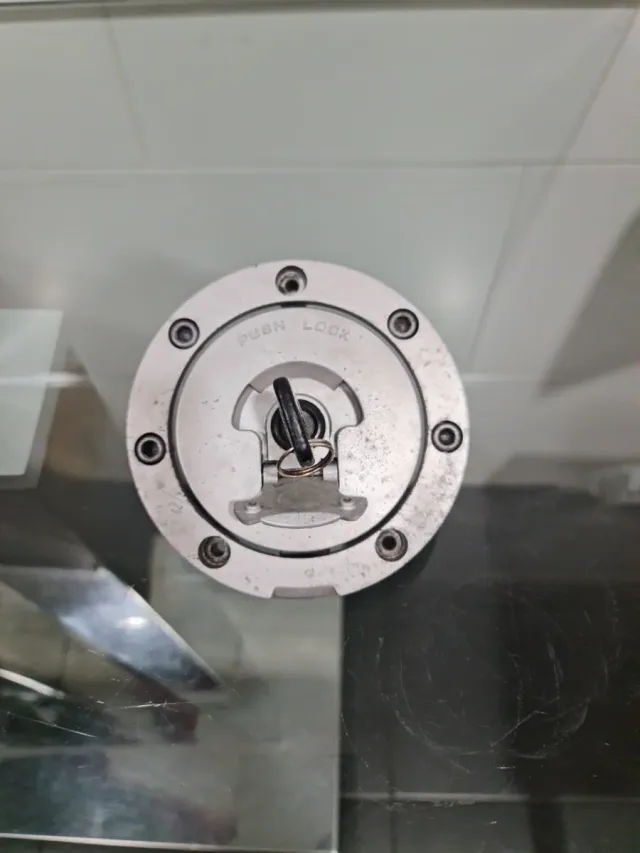 Tapa Depósito Honda CBR 900 RR